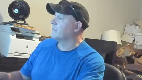 Snapshot of bad_boy4u2abuse chatting on 21, 9, 2025 bad_boy4u2abuse online show from 21, 9, 2025