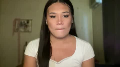 Snapshot of bad_kitty_amara chatting on 19, 4, 2026 AMARA - FOLLOW ME AND THUMBS UP online show from 19, 4, 2026