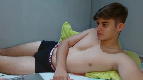 Snapshot of badbunny_69_ chatting on 11, 2, 2025 badbunny_69_ online show from 11, 2, 2025