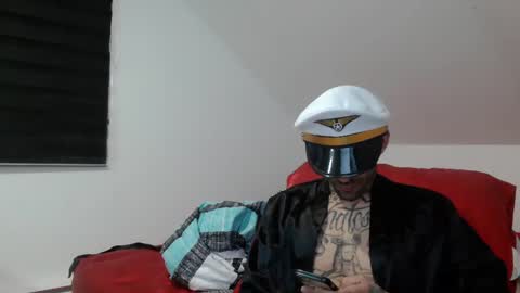 Snapshot of badcouple_ chatting on 25, 1, 2025 BadCouple online show from 25, 1, 2025