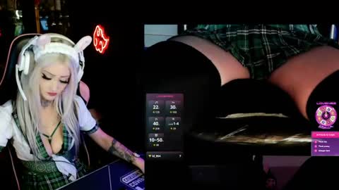 Snapshot of badd0ll chatting on 22, 6, 2026 badd0ll online show from 22, 6, 2026