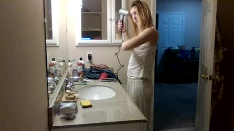 baddie_babe333 online show from 7, 7, 2026
