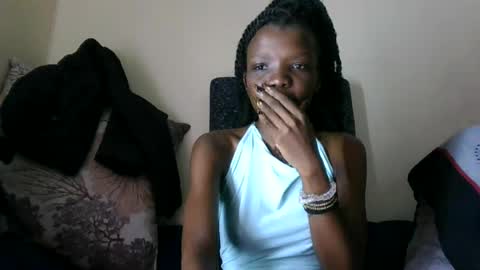 Snapshot of baddie_floxxy chatting on 18, 5, 2026 baddie_floxxy online show from 18, 5, 2026
