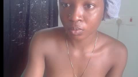Snapshot of baddiebitchx chatting on 8, 5, 2026 baddiebitchx online show from 8, 5, 2026