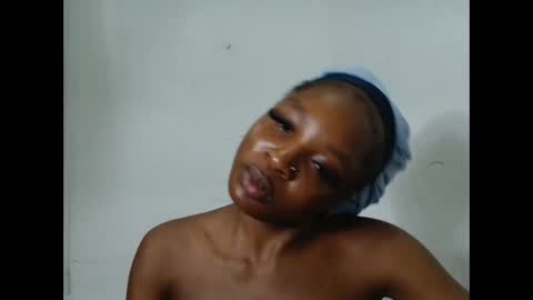 Snapshot of baddiebitchx chatting on 13, 5, 2026 baddiebitchx online show from 13, 5, 2026