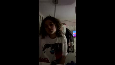 Snapshot of baddiegirl_18 chatting on 8, 6, 2026 baddiegirl_18 online show from 8, 6, 2026