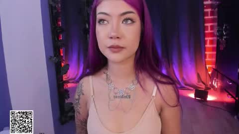 Snapshot of badkatyuska chatting on 28, 11, 2025 Please help me to reach 100 thumbs up online show from 28, 11, 2025