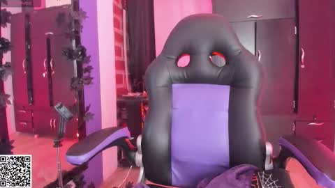        Please help me to reach 100 thumbs up online show from 11, 1, 2026