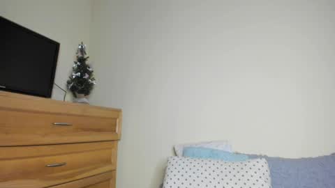 Snapshot of badmodel_ chatting on 10, 12, 2024 Name online show from 10, 12, 2024