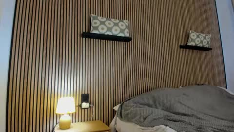 Snapshot of badmodel_ chatting on 15, 4, 2026 Name online show from 15, 4, 2026