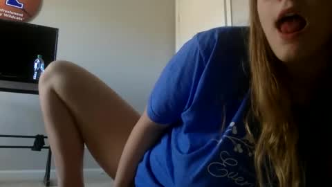 Snapshot of baeblondie chatting on 28, 2, 2025 baeblondie online show from 28, 2, 2025