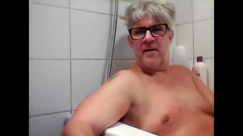 baggelina75 online show from 14, 1, 2025