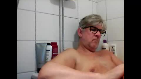 baggelina75 online show from 27, 1, 2025