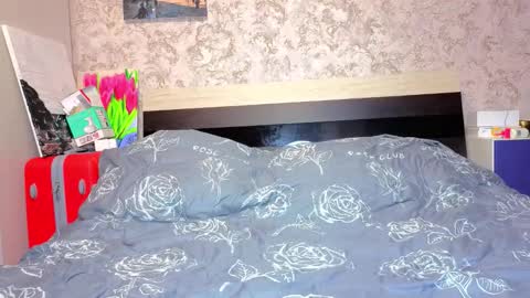 holly online show from 25, 3, 2026