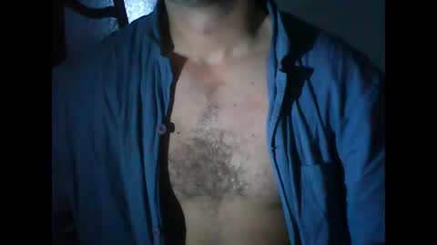 baiat_frumusel online show from 8, 12, 2024