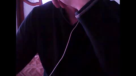 baiat_frumusel online show from 8, 12, 2024