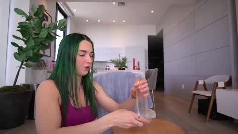 Bailey online show from 22, 2, 2025