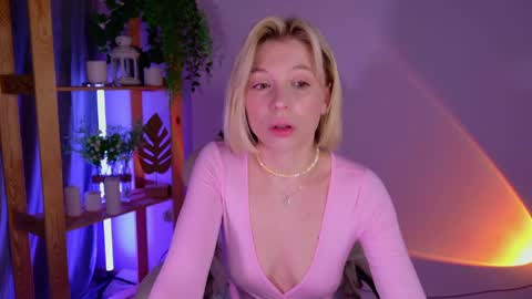 Snapshot of balerinacappuccino_ chatting on 12, 5, 2026 Elly online show from 12, 5, 2026