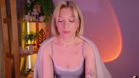 Snapshot of balerinacappuccino_ chatting on 17, 5, 2026 Elly online show from 17, 5, 2026