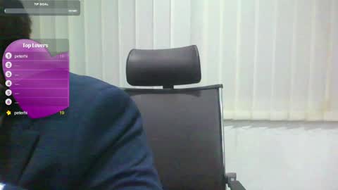 Snapshot of ballbustingslave1987nolimits chatting on 10, 12, 2024 Ballbusting Slave online show from 10, 12, 2024