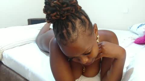 bambi_e online show from 11, 4, 2026