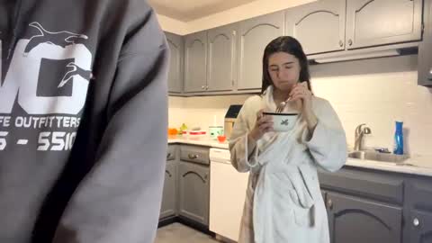 bambifarrina online show from 5, 3, 2025