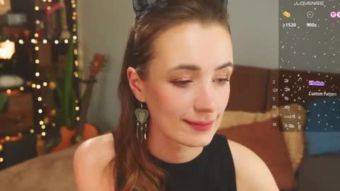 Snapshot of bananya_kitty chatting on 21, 4, 2026 Ellen and online show from 21, 4, 2026