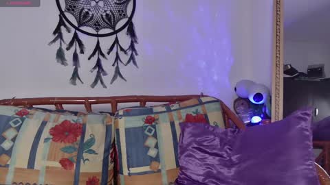 V E R O N I C A online show from 7, 1, 2025