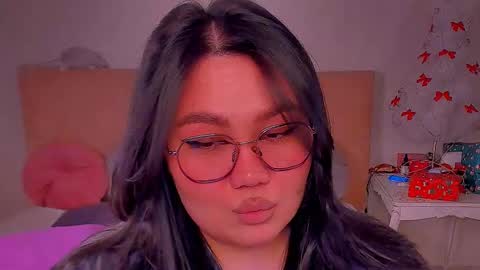 Barbie Kim online show from 11, 2, 2025