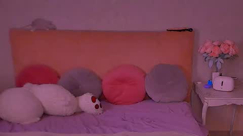 Barbie Kim online show from 2, 3, 2025