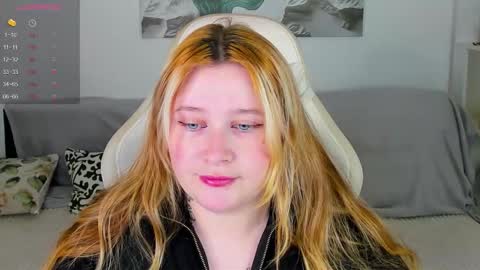 Snapshot of barbara_ferrarri chatting on 27, 11, 2025 Barbara online show from 27, 11, 2025