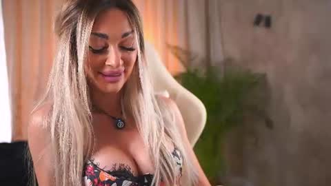 Snapshot of barbaramonn_ chatting on 20, 6, 2026 Ana online show from 20, 6, 2026