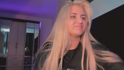 barbarasiren online show from 12, 10, 2025