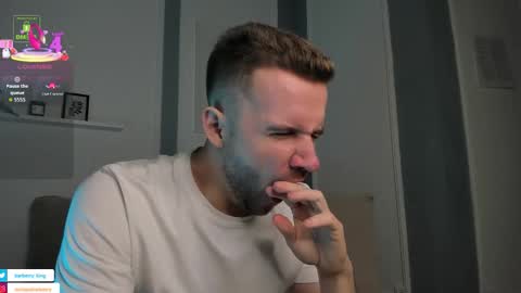 Snapshot of barberryx chatting on 2, 11, 2025 ENRIQUE online show from 2, 11, 2025