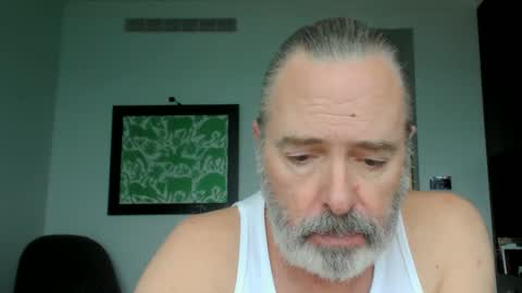 Snapshot of barberstud chatting on 26, 11, 2025 Ed online show from 26, 11, 2025