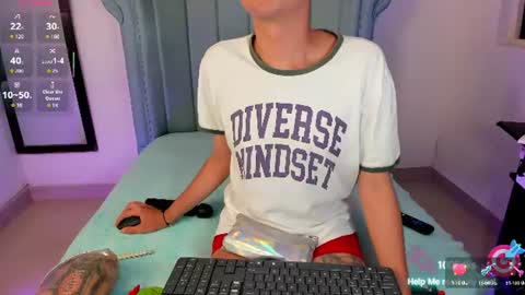 Snapshot of barbie_boy_ chatting on 18, 6, 2026 I work from home this is my room 3 online show from 18, 6, 2026