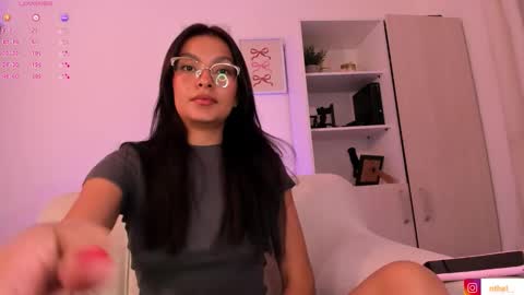  independet model online show from 15, 10, 2025