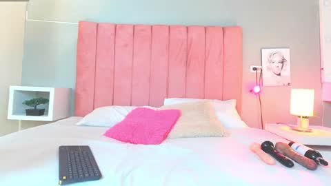 Snapshot of barbie_lorens chatting on 9, 4, 2026 Barbie lorens online show from 9, 4, 2026