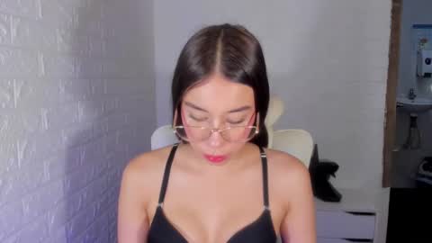 Snapshot of barbiegirl___ chatting on 11, 2, 2025 barbiegirl___ online show from 11, 2, 2025