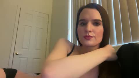 Snapshot of barbiejules chatting on 10, 3, 2025 BarbieJules online show from 10, 3, 2025