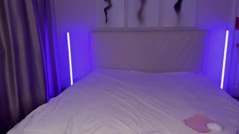 Snapshot of barbielina_ chatting on 8, 6, 2026 Emma online show from 8, 6, 2026