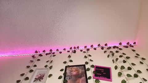 barbiie_98 online show from 27, 2, 2026