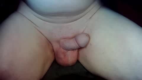 Snapshot of barenaked07 chatting on 13, 9, 2025 barenaked07 online show from 13, 9, 2025