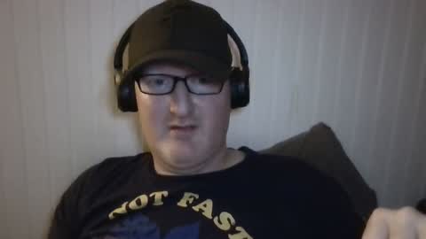 Snapshot of bartender_blue_eyes chatting on 22, 12, 2024 Bartender Blue online show from 22, 12, 2024