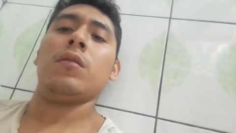 Snapshot of basic2001 chatting on 10, 10, 2025 Marcos online show from 10, 10, 2025