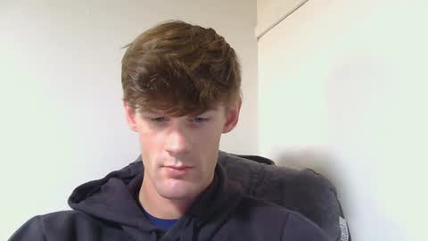 basicallyjustmee online show from 28, 9, 2025