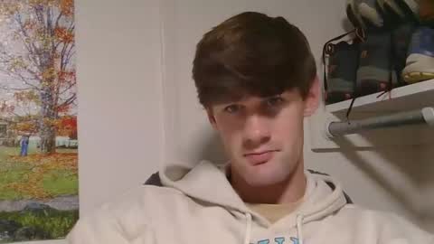 basicallyjustmee online show from 31, 10, 2025