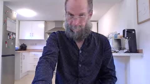 Snapshot of basiccamguy chatting on 20, 6, 2026 basiccamguy online show from 20, 6, 2026