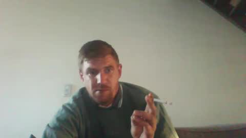 basteleus1 online show from 7, 11, 2025