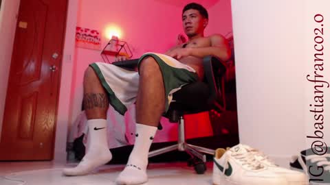 Bastian Independent Model online show from 14, 12, 2024